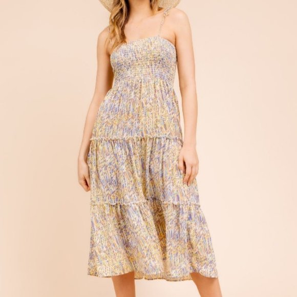 Gilli Dresses & Skirts - Abstract Leaf Floral Print Tiered Midi Dress